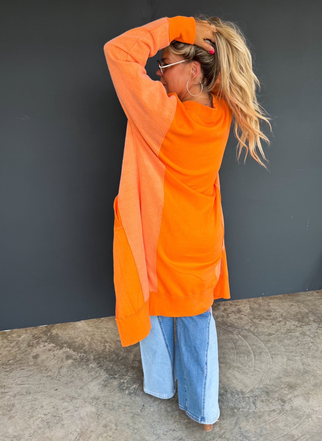 Desi Sweatshirt Cardigan in Orange