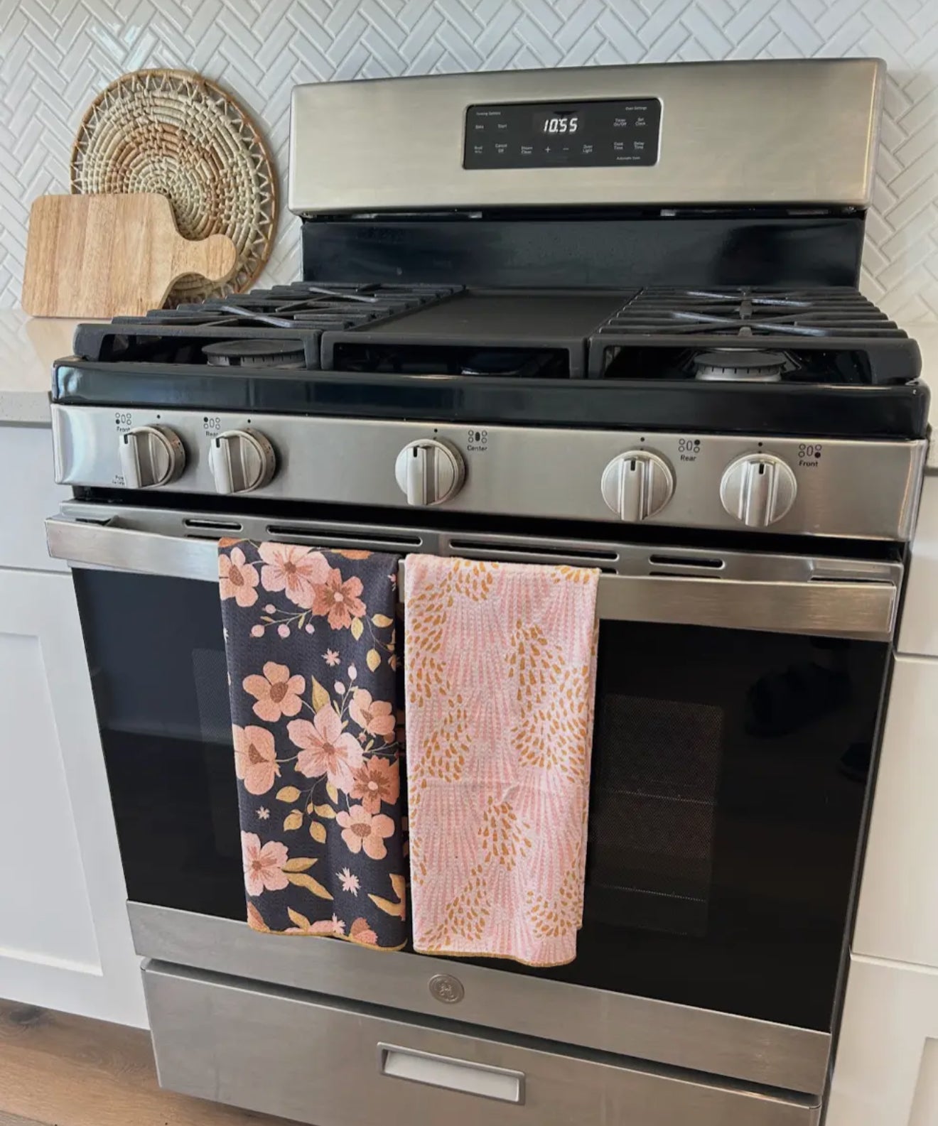 Chrysanthemum Bloom Kitchen Towel