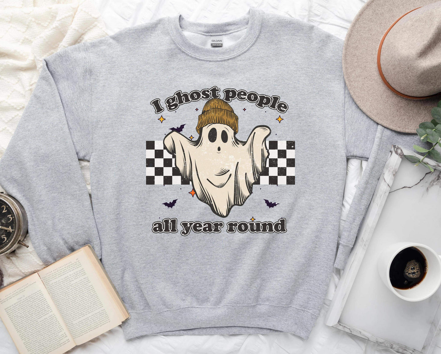 I Ghost People All Year Round Graphic Tee & Sweatshirt
