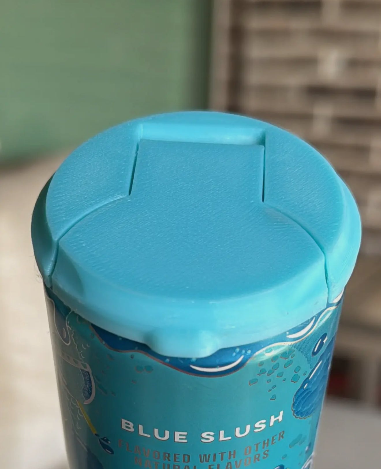 Skinny Can Holder w/Lid