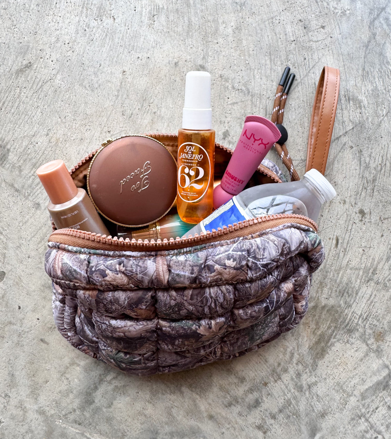 Mini Puff Clutch Bag in camo