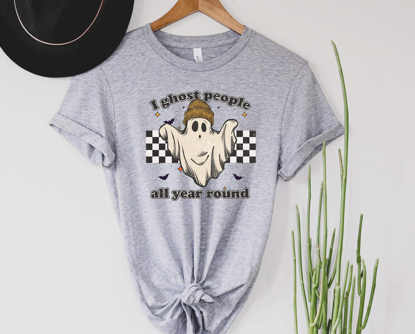 I Ghost People All Year Round Graphic Tee & Sweatshirt