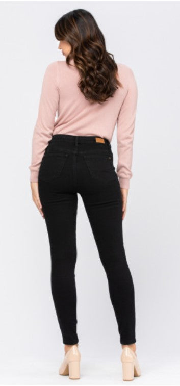 20W ONLY Judy Blue : Midnight Walk - Black Denim