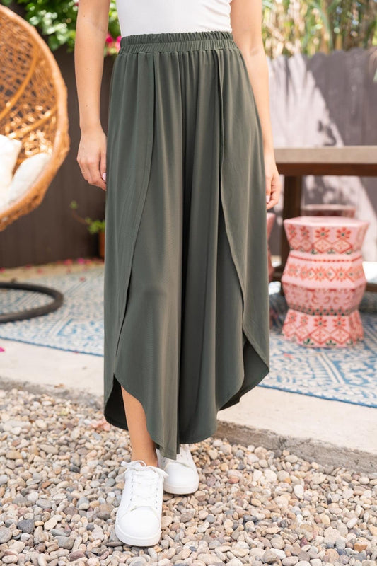 Manhattan Moment Tulip Wrap Pants in Olive