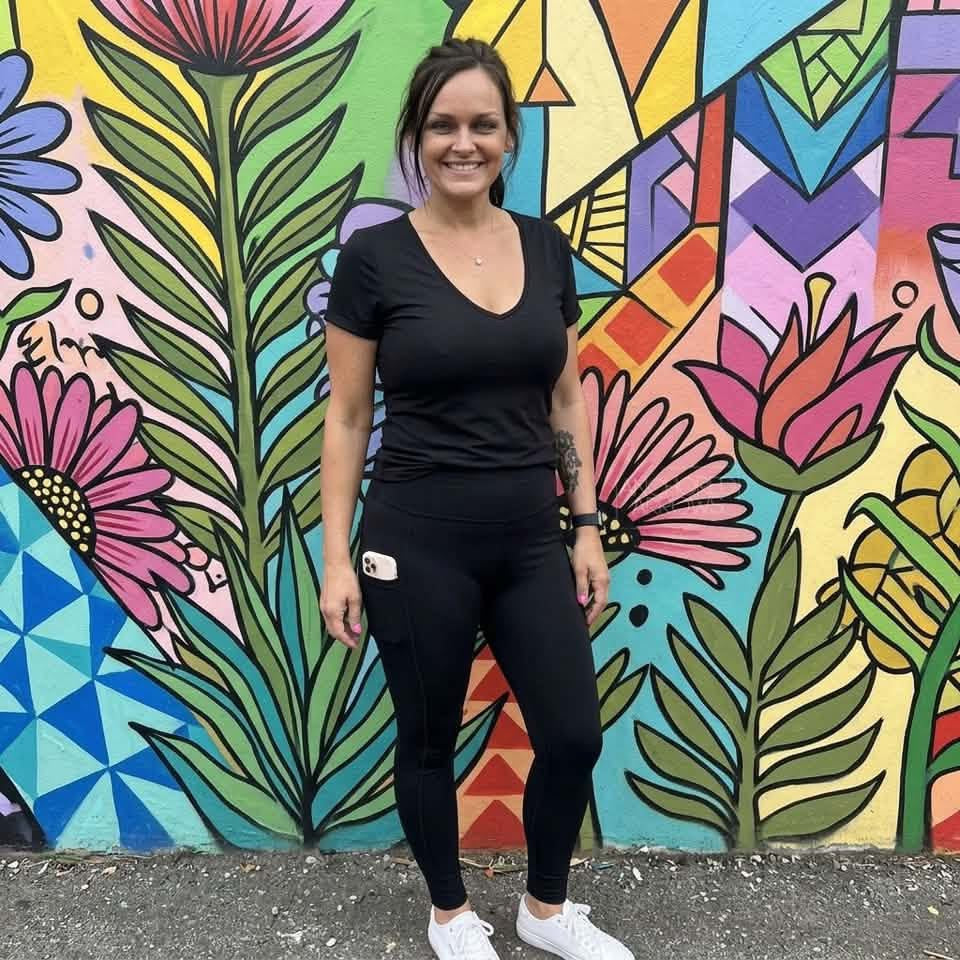 PRE-ORDER Anchored Arrows Classic Comfort Full Length Leggings in black w/pockets