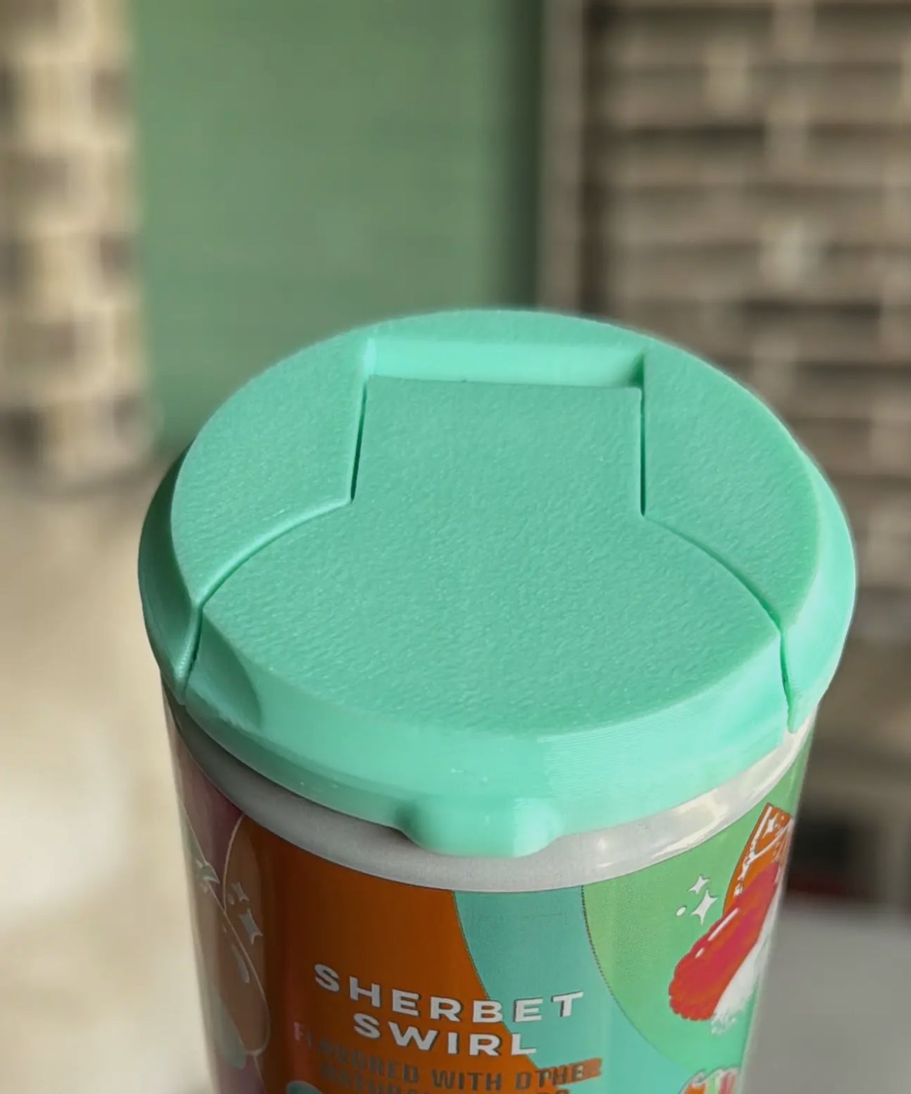 Skinny Can Holder w/Lid