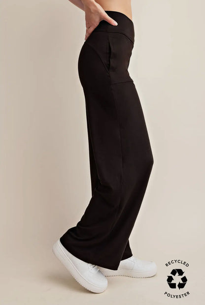 Rae Mode V-Waist Wide Pant in Black