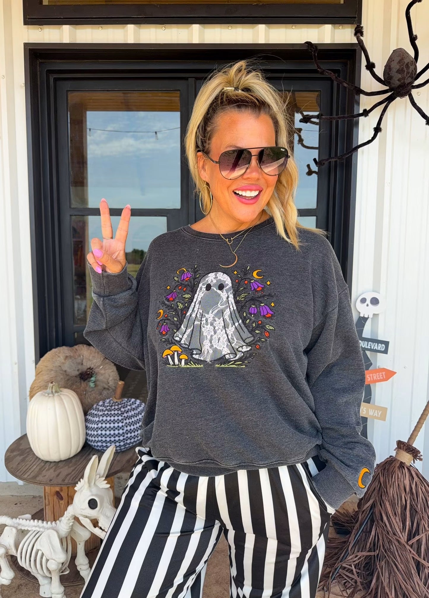 PREORDER - GHOST IN BLOOM PULLOVER
