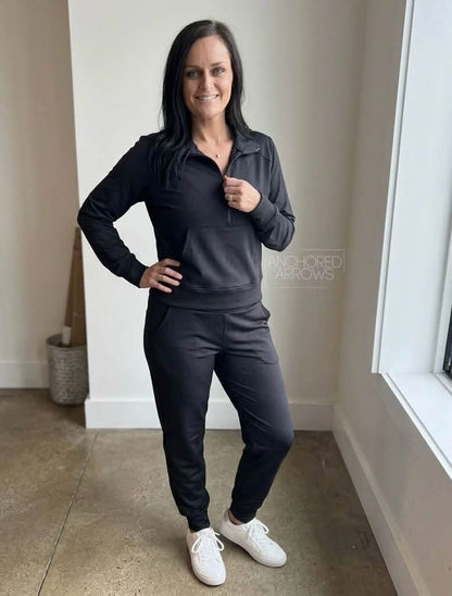 PRE-ORDER Anchored Arrows Everyday Ease Joggers