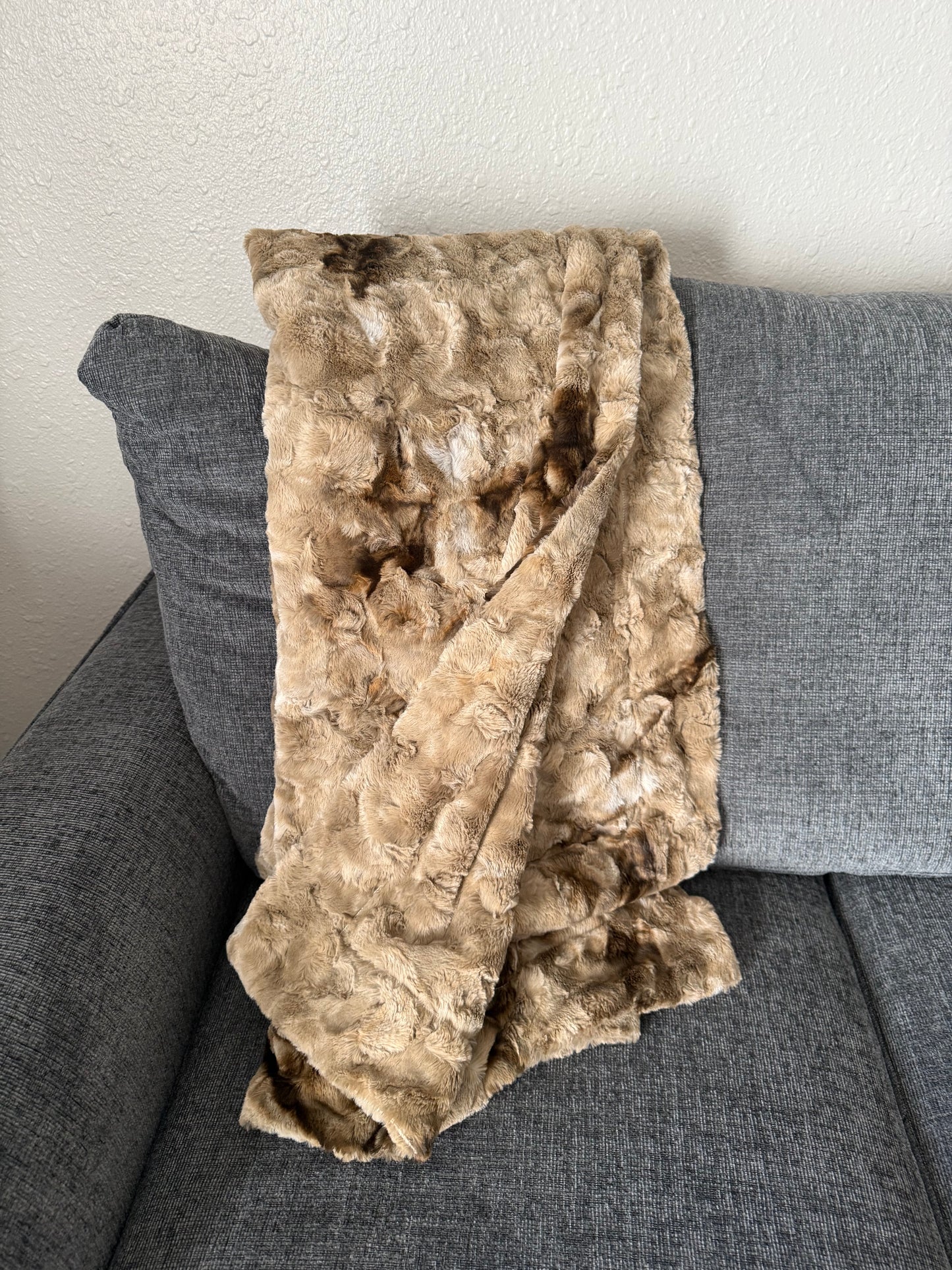 MEDIUM Minky Blanket - Simply Taupe Glacier
