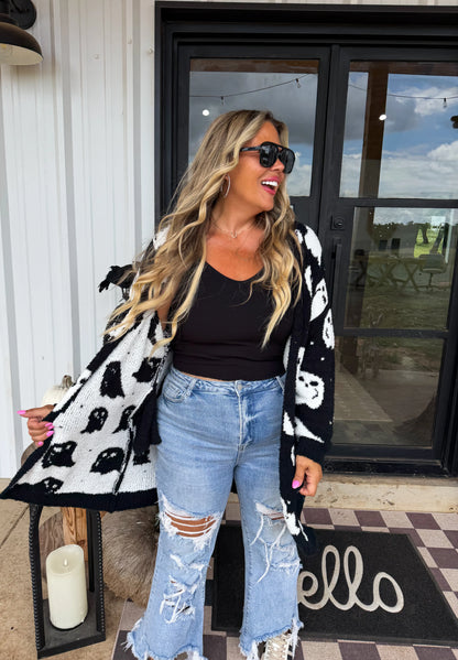 PREORDER - BOO CREW REVERSIBLE CLOUD CARDIGAN