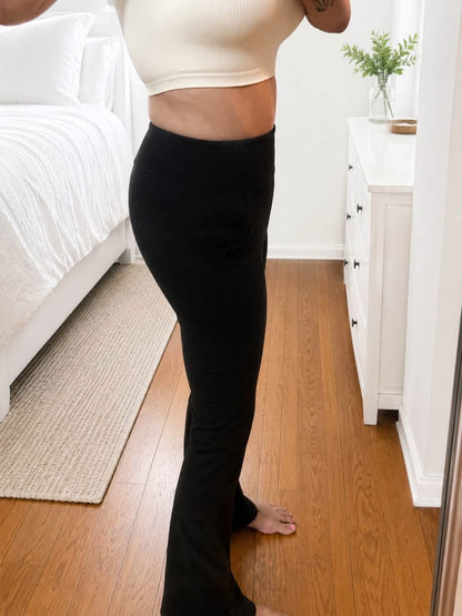PRE-ORDER Anchored Arrows Yoga Pants in Black w/pockets