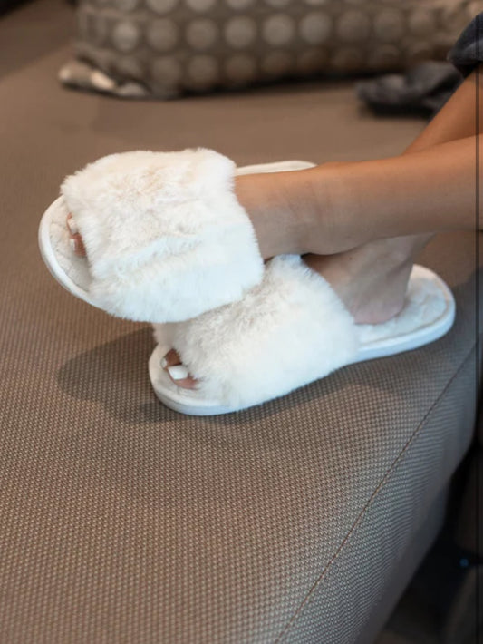 Keira Plush Slippers in White
