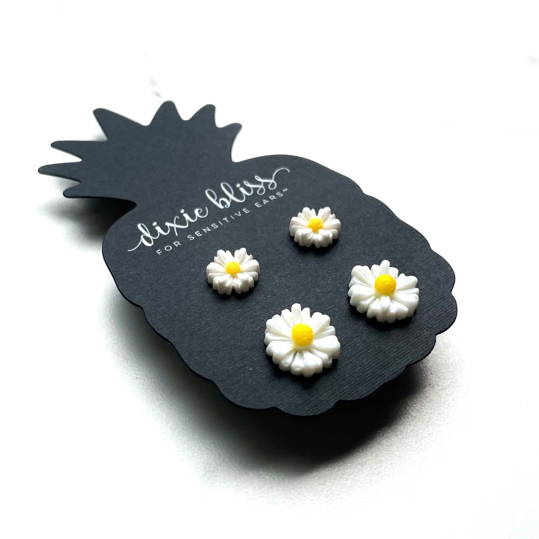 Mommy & Me White Daisy - Dixie Bliss - Duo Stud Earring Set