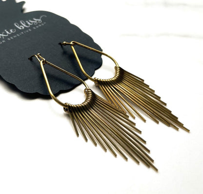 In The Wind - Dixie Bliss - Dangle Earring