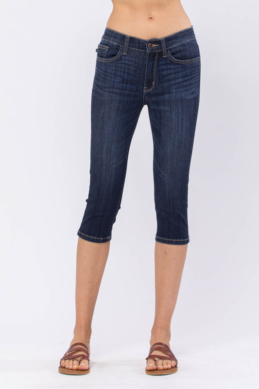 3, 15 & 18W ONLY Judy Blue: Dark Wash Capri